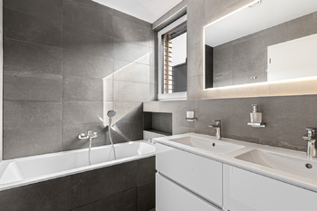 Prodej domu 211 m², Praha 5 - Zbraslav