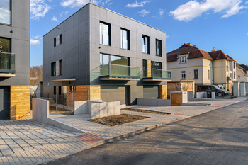 Prodej domu 211 m², Praha 5 - Zbraslav