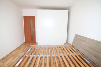 ložnice - Pronájem bytu 2+1 v osobním vlastnictví 57 m², Karlovy Vary