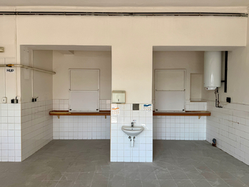 Pronájem výrobních prostor 302 m², Rousínov