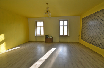 Prodej domu 600 m², Medlov