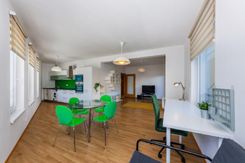 Pronájem bytu 2+kk v osobním vlastnictví 51 m², Praha 5 - Smíchov