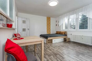 Pronájem bytu 1+1 v osobním vlastnictví 34 m², Meziboří