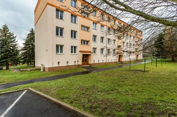 Pronájem bytu 1+1 v osobním vlastnictví 34 m², Meziboří