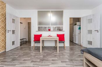 Pronájem bytu 1+1 v osobním vlastnictví 34 m², Meziboří