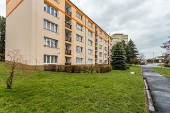 Pronájem bytu 1+1 v osobním vlastnictví 34 m², Meziboří