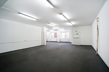 Pronájem skladovacích prostor 990 m², Karviná