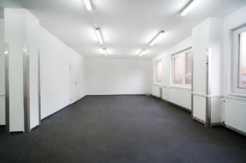 Pronájem skladovacích prostor 990 m², Karviná