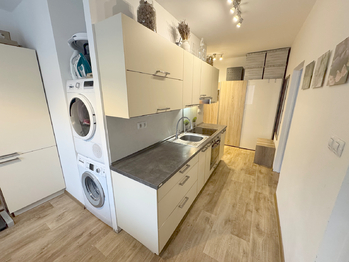 kuchyně - Prodej bytu 2+1 v osobním vlastnictví 49 m², Plzeň