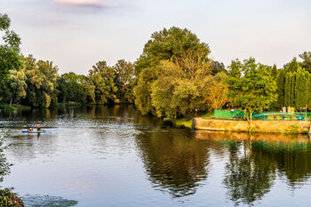 Řeka Ohře a splav před chalupou - Prodej chaty / chalupy 100 m², Brozany nad Ohří