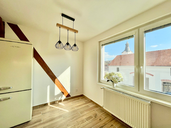 Pronájem bytu 3+1 v osobním vlastnictví 62 m², Dobřichovice