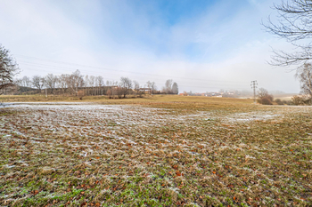 Pohled na pozemek. - Prodej pozemku 2263 m², Lažiště