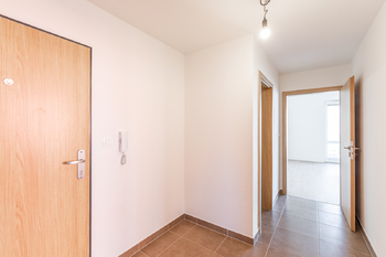 Prodej bytu 2+kk v osobním vlastnictví 53 m², Hostivice