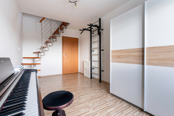 Prodej domu 217 m², Horní Jiřetín