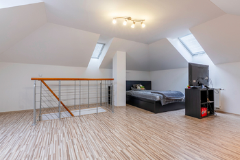 Prodej domu 217 m², Horní Jiřetín