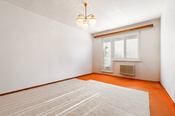 místnost bez nábytku - Prodej bytu 2+1 v osobním vlastnictví 52 m², Praha 10 - Malešice