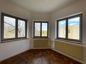 Pronájem bytu 3+kk v osobním vlastnictví 78 m², Hostivice