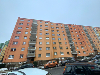 Prodej bytu 2+1 v osobním vlastnictví 60 m², Chomutov