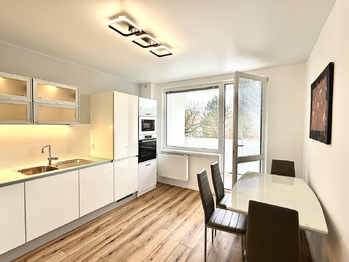 Prodej bytu 4+1 v osobním vlastnictví 95 m², Karlovy Vary