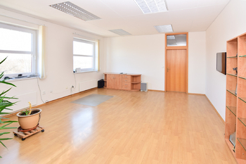 Prodej skladovacích prostor 1563 m², Praha 6 - Řepy