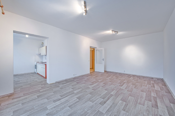 Pronájem bytu 1+1 v družstevním vlastnictví 49 m², Aš