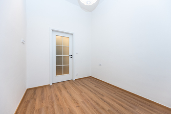 Pronájem bytu 1+1 v osobním vlastnictví 35 m², Praha 3 - Žižkov