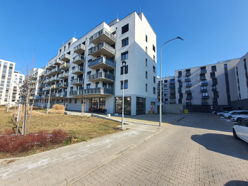 Pronájem obchodních prostor 84 m², Brno