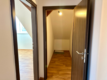 Prodej bytu 4+kk v osobním vlastnictví 164 m², Dobříč