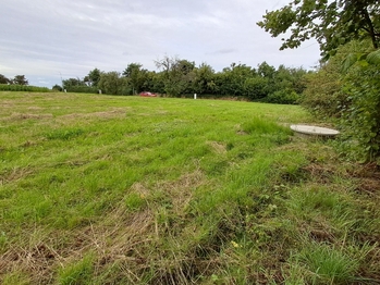 Prodej pozemku 1018 m², Suchdol