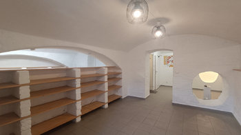 Pronájem obchodních prostor 53 m², Praha 5 - Smíchov