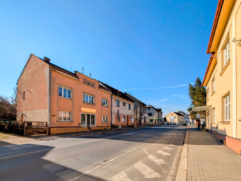 dům v ulici ... - Pronájem obchodních prostor 81 m², Havlíčkův Brod