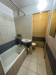 Koupelna - Pronájem bytu 2+kk v osobním vlastnictví 36 m², České Budějovice