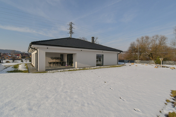 Prodej domu 184 m², Křešice