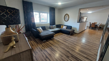 Obývací pokoj - Prodej domu 105 m², Dřevnovice