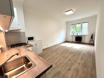 Pronájem bytu 2+kk v družstevním vlastnictví 49 m², Praha 4 - Krč