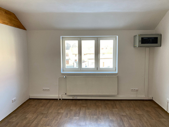 Pronájem kancelářských prostor 33 m², Praha 6 - Ruzyně