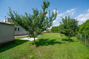 zahrada - Pronájem domu 85 m², Lochenice