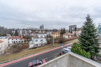 Výhled z terasy  - Pronájem bytu 2+kk v osobním vlastnictví 78 m², Praha 4 - Podolí