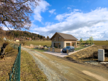 Prodej pozemku 4190 m², Kladruby