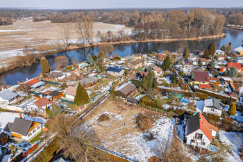 Prodej pozemku 992 m², Káraný