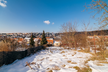 pohled na dům ze zahrady  - Prodej domu 183 m², Brno