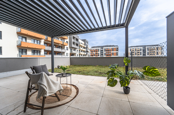 Prodej bytu 2+1 v osobním vlastnictví 76 m², Praha 5 - Smíchov