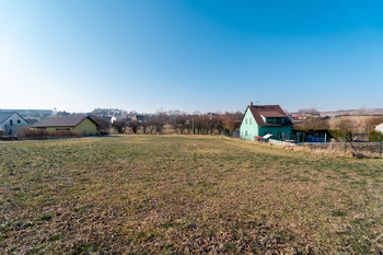 Prodej pozemku 969 m², Dobrochov