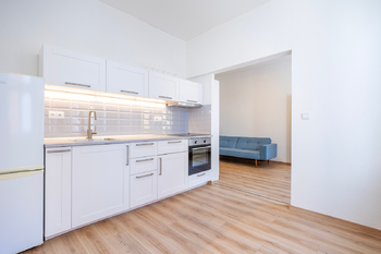 Pronájem bytu 2+1 v osobním vlastnictví 50 m², Praha 4 - Podolí