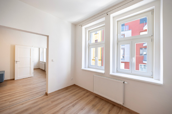 Pronájem bytu 2+1 v osobním vlastnictví 50 m², Praha 4 - Podolí