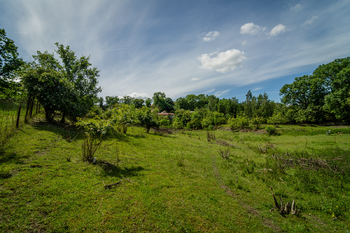 Prodej pozemku 5533 m², Buštěhrad