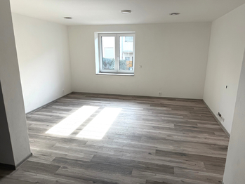 Pronájem bytu 2+kk v osobním vlastnictví 76 m², Třebíč