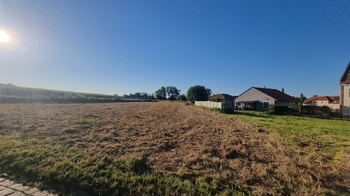 Prodej pozemku 840 m², Doloplazy