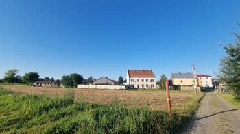 Prodej pozemku 840 m², Doloplazy