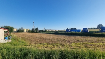 Prodej pozemku 840 m², Doloplazy